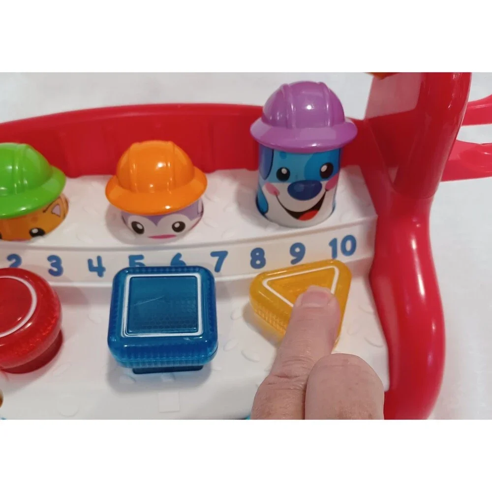 FISHER PRICE LAUGH & LEARN TOOL BENCH - VINTAGE 2004 - NO HAMMER - WORK